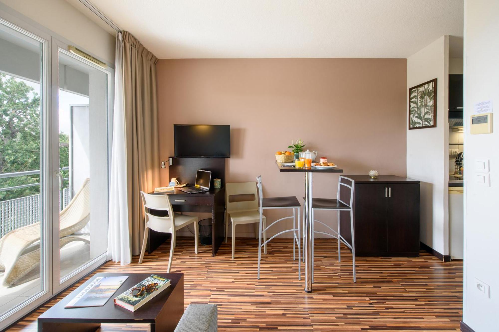 Zenitude Hôtel-résidences Le Parc De L'escale Hotel Toulouse